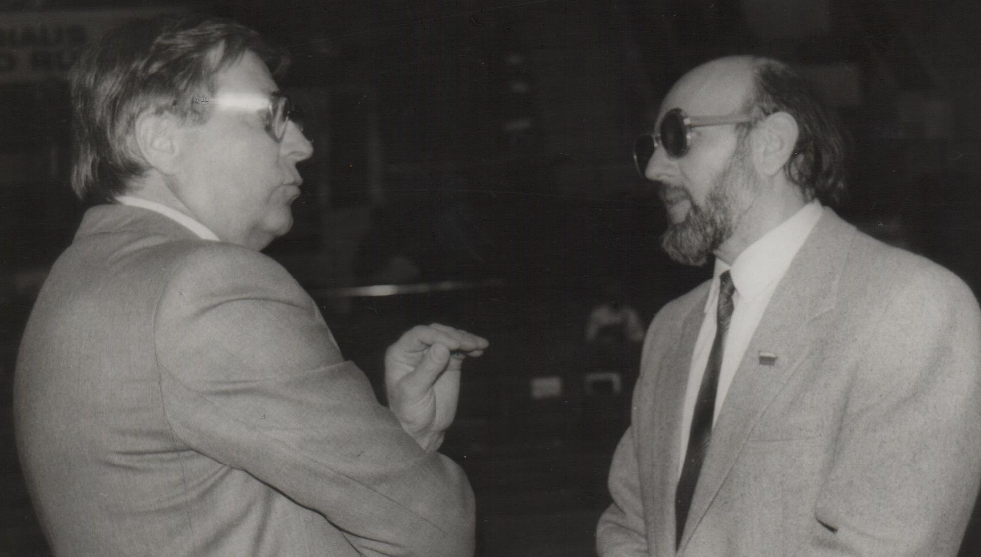 Pokalbis su Sąjūdžio Seimo nariu prof. A. Zalatoriumi Aukščiausiojoje Taryboje. 1990 m. sausis.
